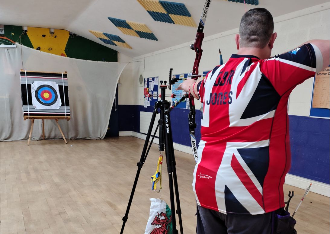 GB Archer Clive Jones at practice
