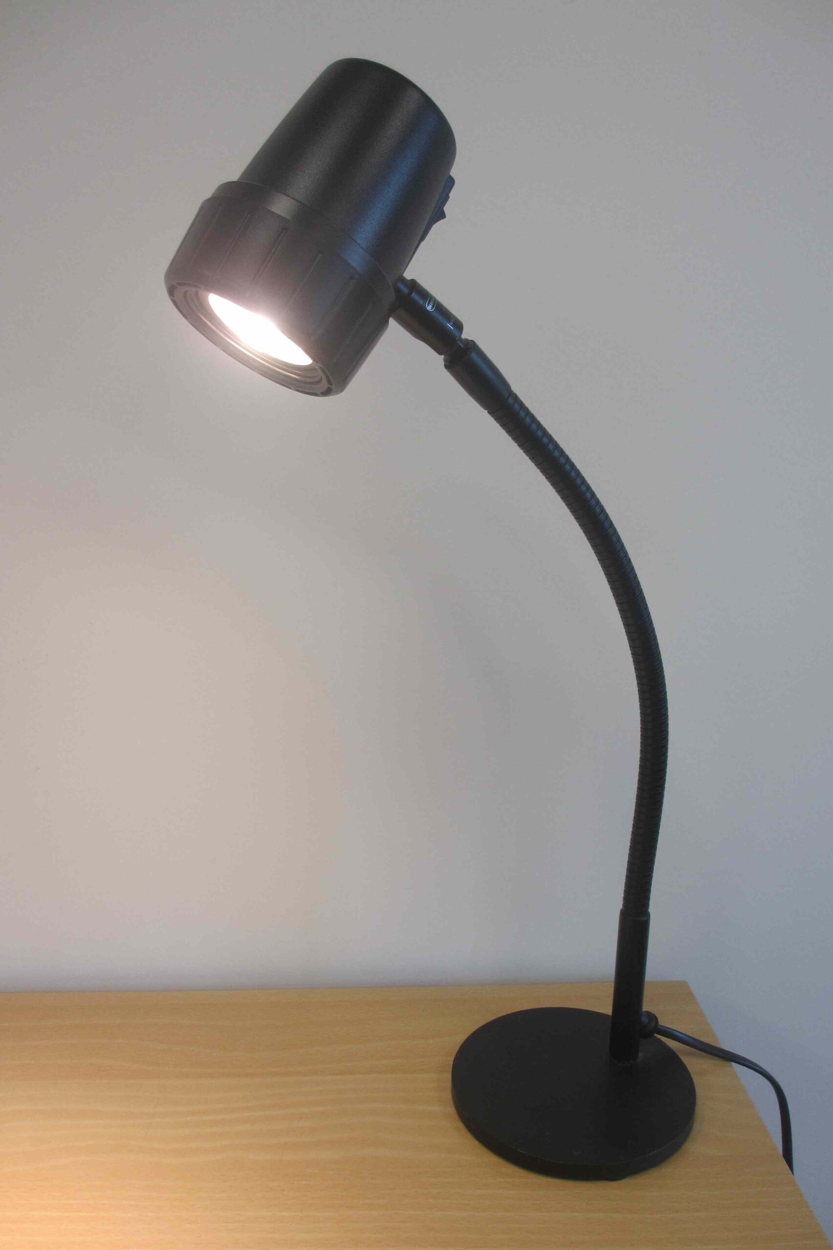 Serious Readers table lamp
